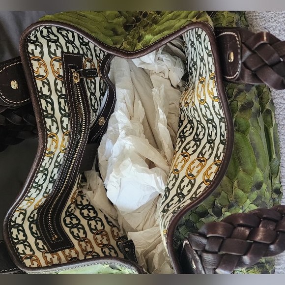 Gucci Python Pelham Hobo - Picture 3 of 7